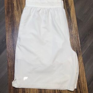 FABLETICS, men’s L athletic shorts, white